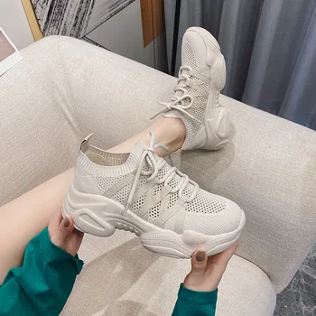 Повседневная женская обувь Modis Tennis Female, новинка 2023 года, дышащая резина, искусственная ткань, средние клинья, ажурная базовая хлопковая корейская обувь для отдыха