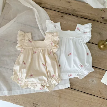 2023 Летняя Детская одежда, боди с цветочной вышивкой для девочек, Хлопковый кружевной комбинезон с рукавами-крылышками для малышей, милая одежка для новорожденных
