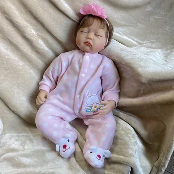 Готовая кукла 55 см Reborn Baby Doll с хлопковым телом Новорожденная девочка Младенцы Реалистичные, мягкие на ощупь, глаза закрыты
