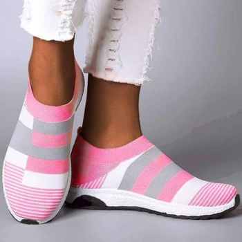 Женские дышащие кроссовки для бега, разноцветные кроссовки с круглым носком, большие размеры, сетчатые кроссовки, повседневные легкие лоферы Sapato Feminino