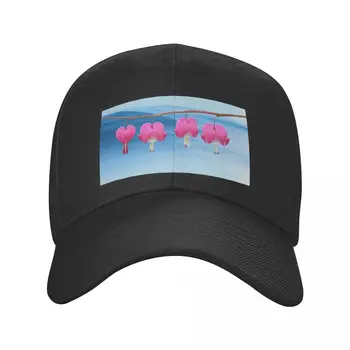 Розовый цветок с кровоточащим сердцем на фоне синих гор, бейсбольная кепка, винтажная мужская кепка, женская кепка.