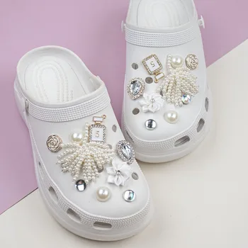 Винтажные подвески Croc с цветочным жемчугом, дизайнерские подвески для обуви с блестящими бриллиантами для Croc, Роскошные Стразы, аксессуары для обуви Оптом, мода